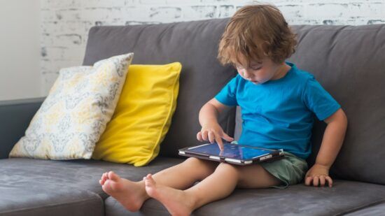 κόλπα-από-παιδίατρο-για-να-απομακρύνουμε-τα-παιδιά-από-τις-οθόνες- κόλπα-από-παιδίατρο-για-να-απομακρύνουμε-τα-παιδιά-από-τις-οθόνες-