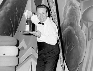 Οι ατάκες του αξέχαστες ως και σήμερα : Ο Κωμικός ηθοποιός που πυροβόλησε τη σύντροφό του και μητέρα γνωστού στιχουργού