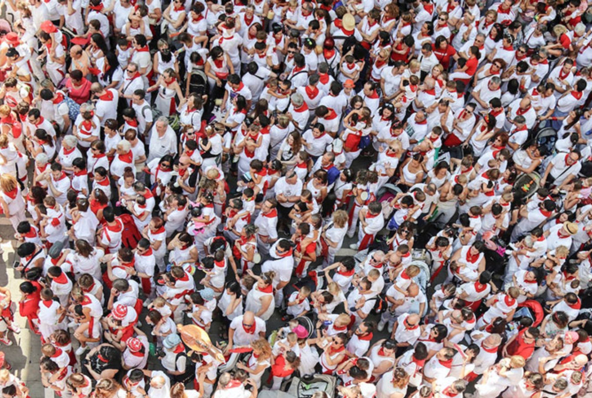 Αγοραφοβία: Τι την προκαλεί ποια τα συμπτώματα πώς αντιμετωπίζεται