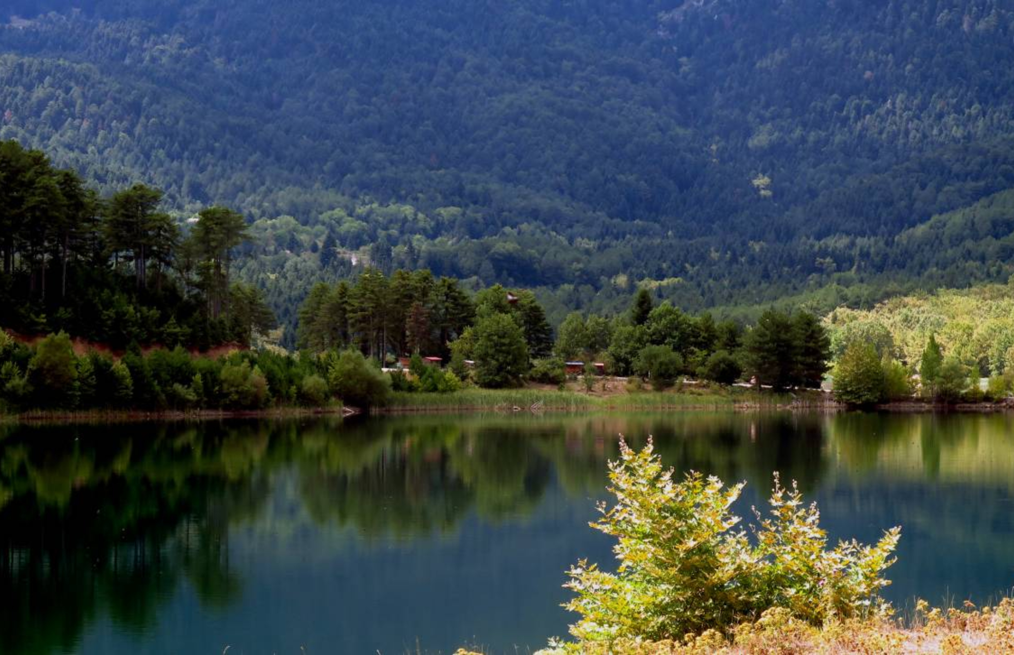 Λίμνη Δόξα: Ένας ονειρεμένος προορισμός μόλις 2 ώρες από την Αθήνα
