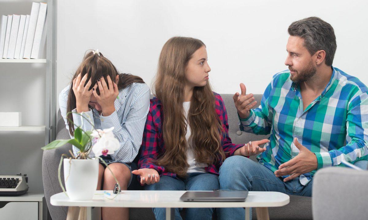 πως-να-απαντούν-οι-γονείς-στις-στερεοτυπικές-εκφράσεις-των-εφήβων-