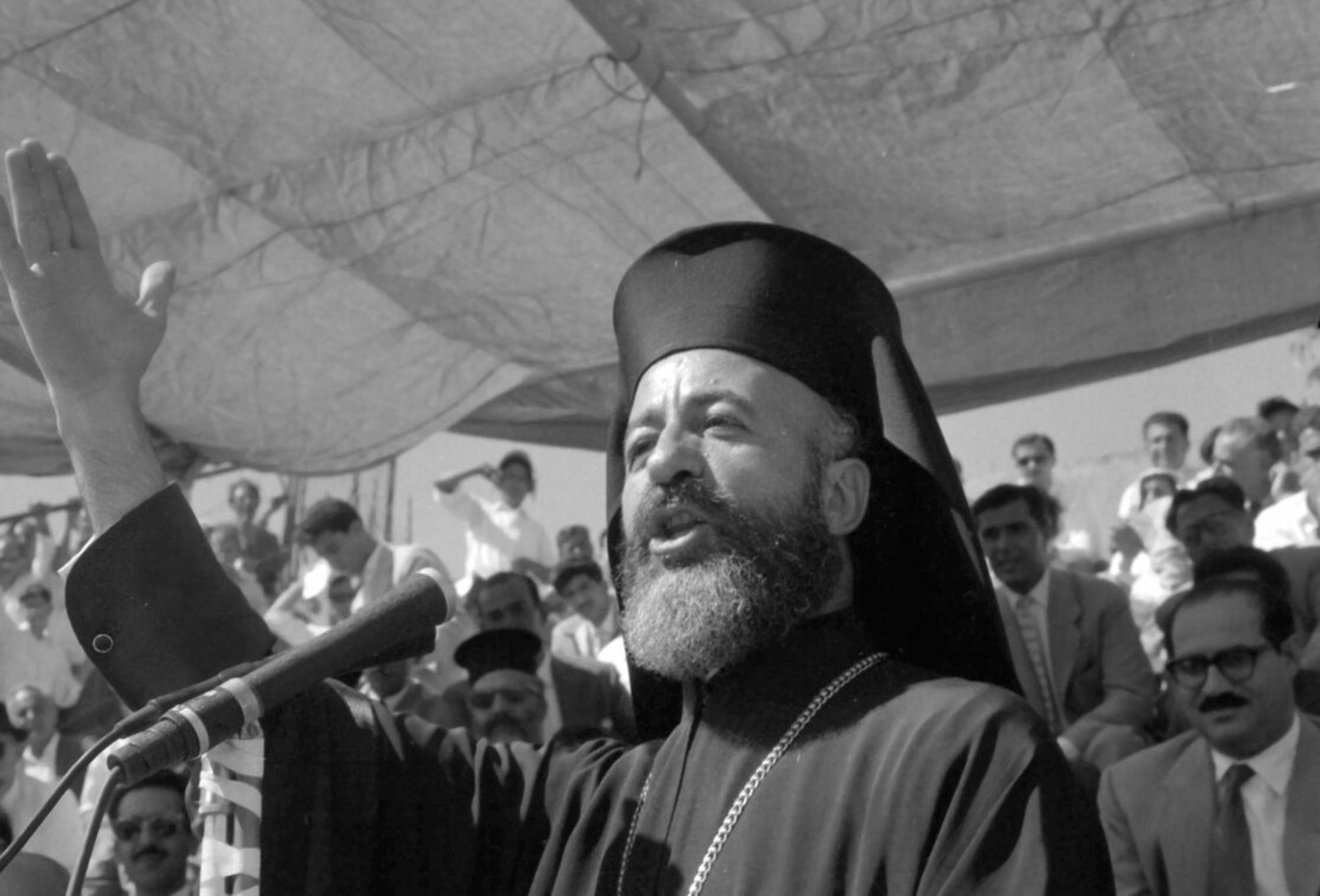 Famagusta: Ο Γρηγόρης Βαλτινός μιλά για ρόλο του Μακάριου