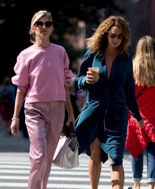 Ιδέες για να φορέσεις το αγαπημένο σου φούτερ σε κάθε περίσταση