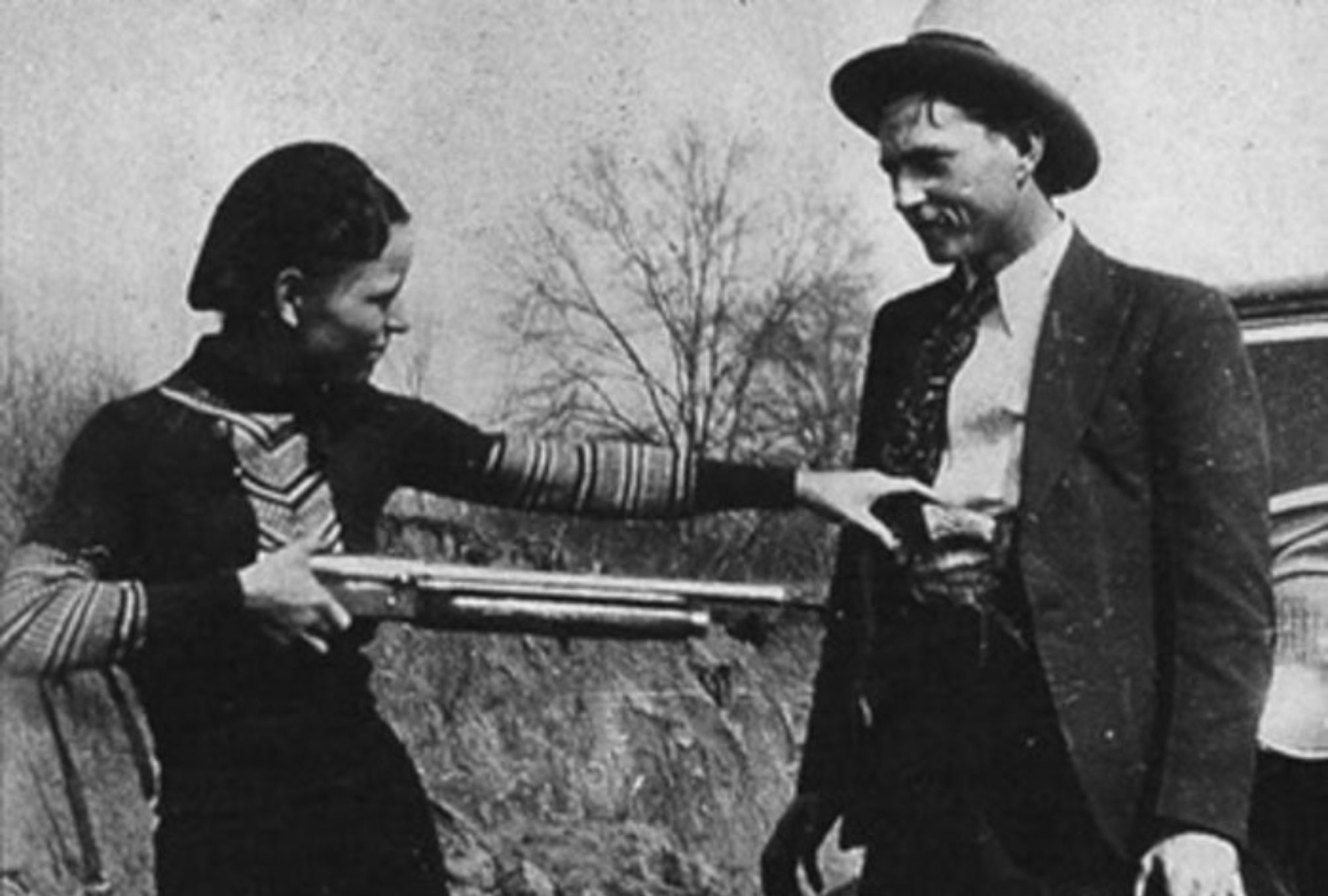 Bonnie and Clyde: Η αληθινή ιστορία των κακοποιών που τρομοκράτησε μία ολόκληρη χώρα