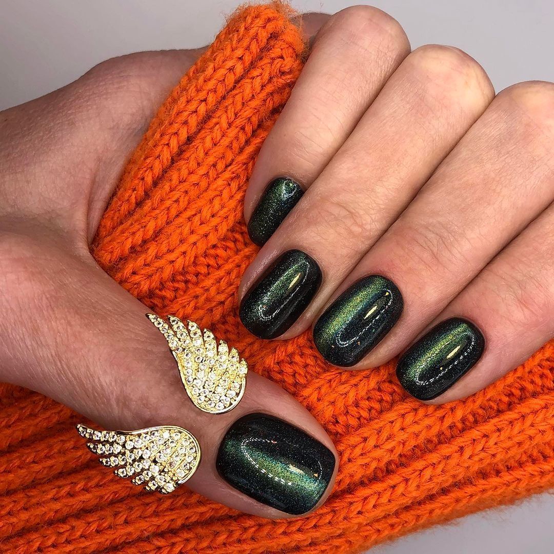 σκούρα-πράσινα-cat eye-νύχια-ιδέες-