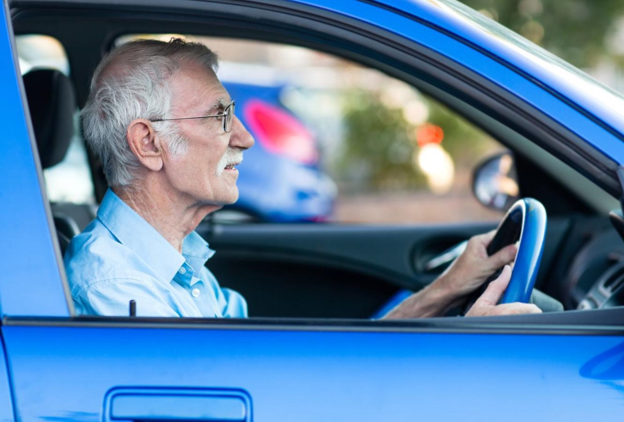 Τέλος στα διπλώματα οδήγησης από μια ηλικία και πάνω -Τι αλλάζει;