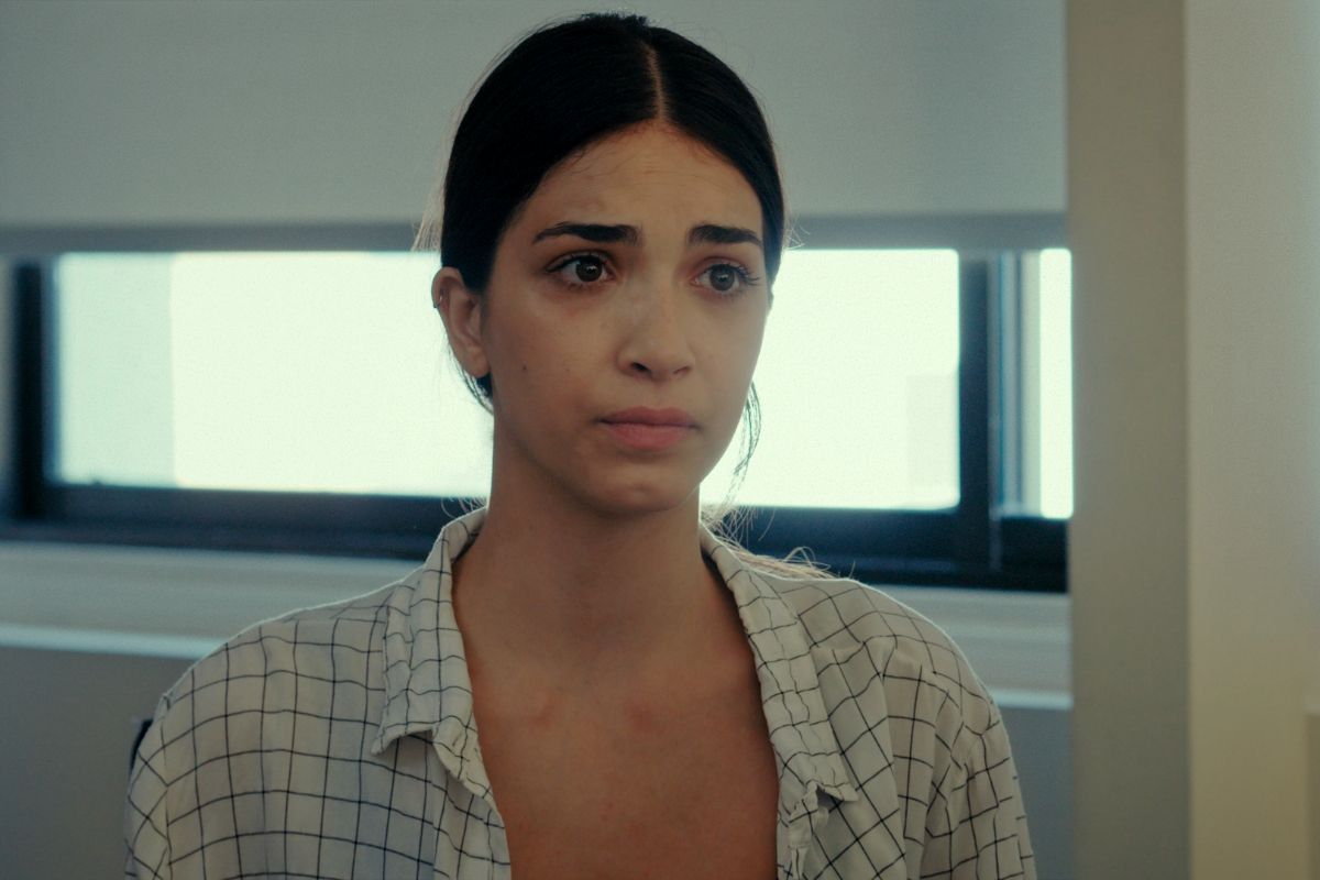 Η Γη της Ελιάς: Μάνο δεν με αγαπάς πια- Η Μαρίνα συντετριμμένη