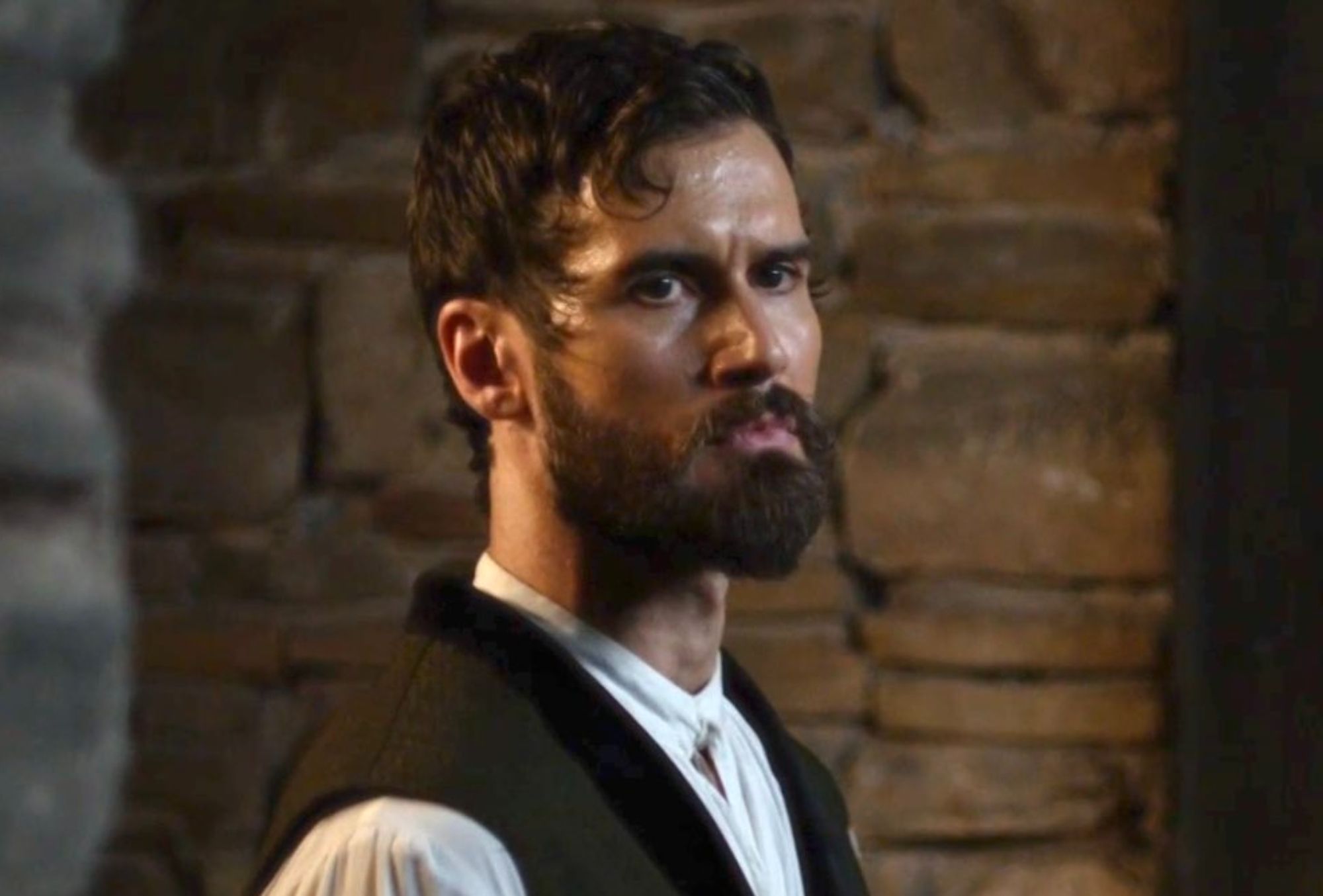 Η Μάγισσα: Ο Αντρέι επιτίθεται και παίρνει τα ηνία των Λασκαραίων