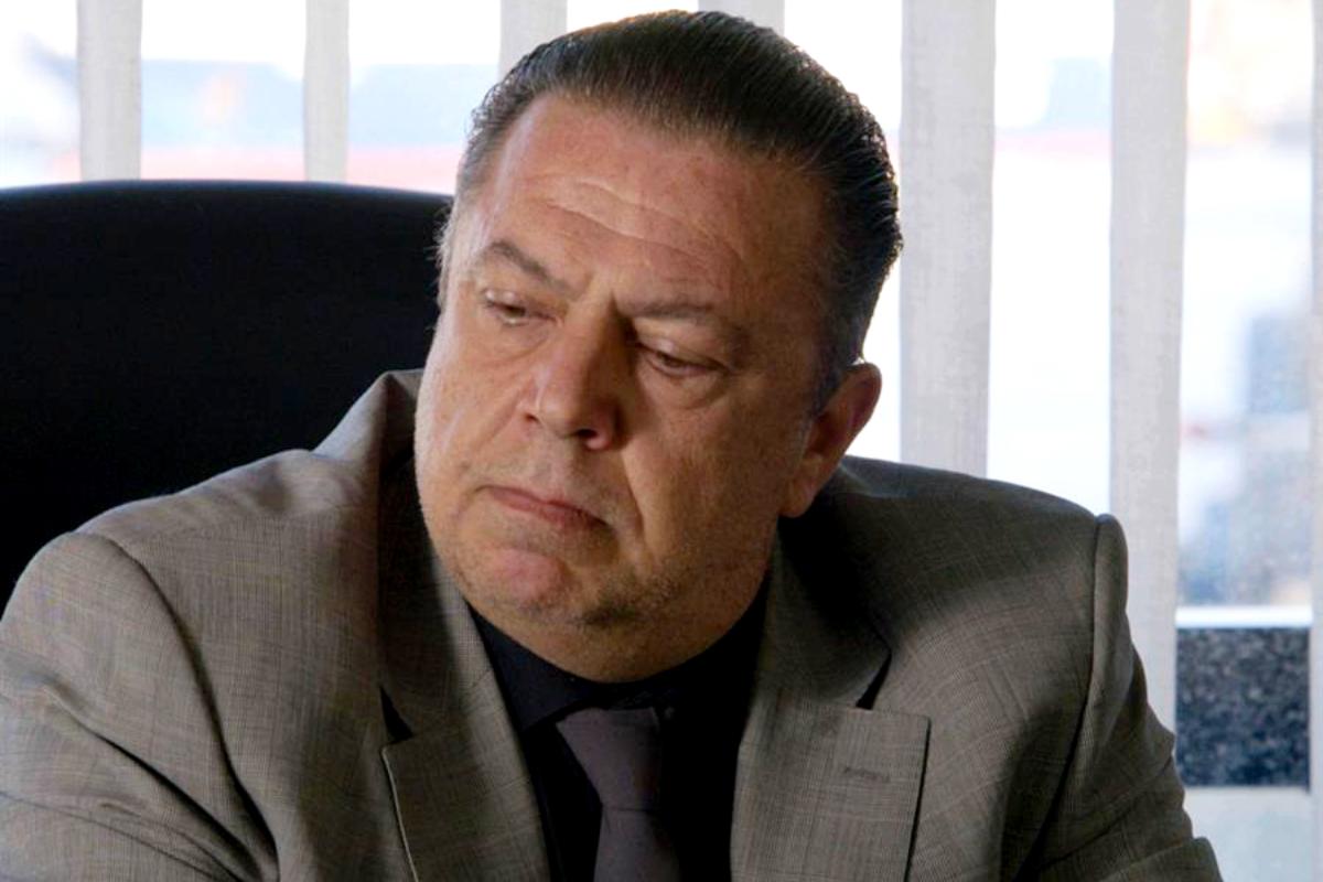 Παγιδευμένοι-Χατζής- Παγιδευμένοι-Χατζής-