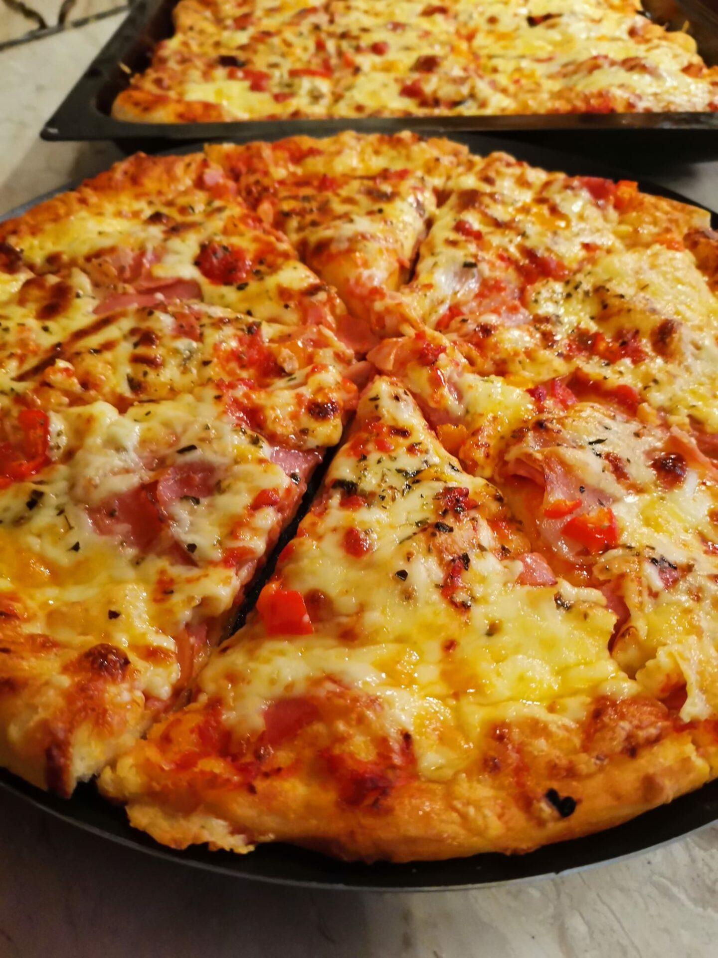 ζύμη-για-πίτσα-με-γιαούρτι-συνταγή- ζύμη-για-πίτσα-με-γιαούρτι-συνταγή-