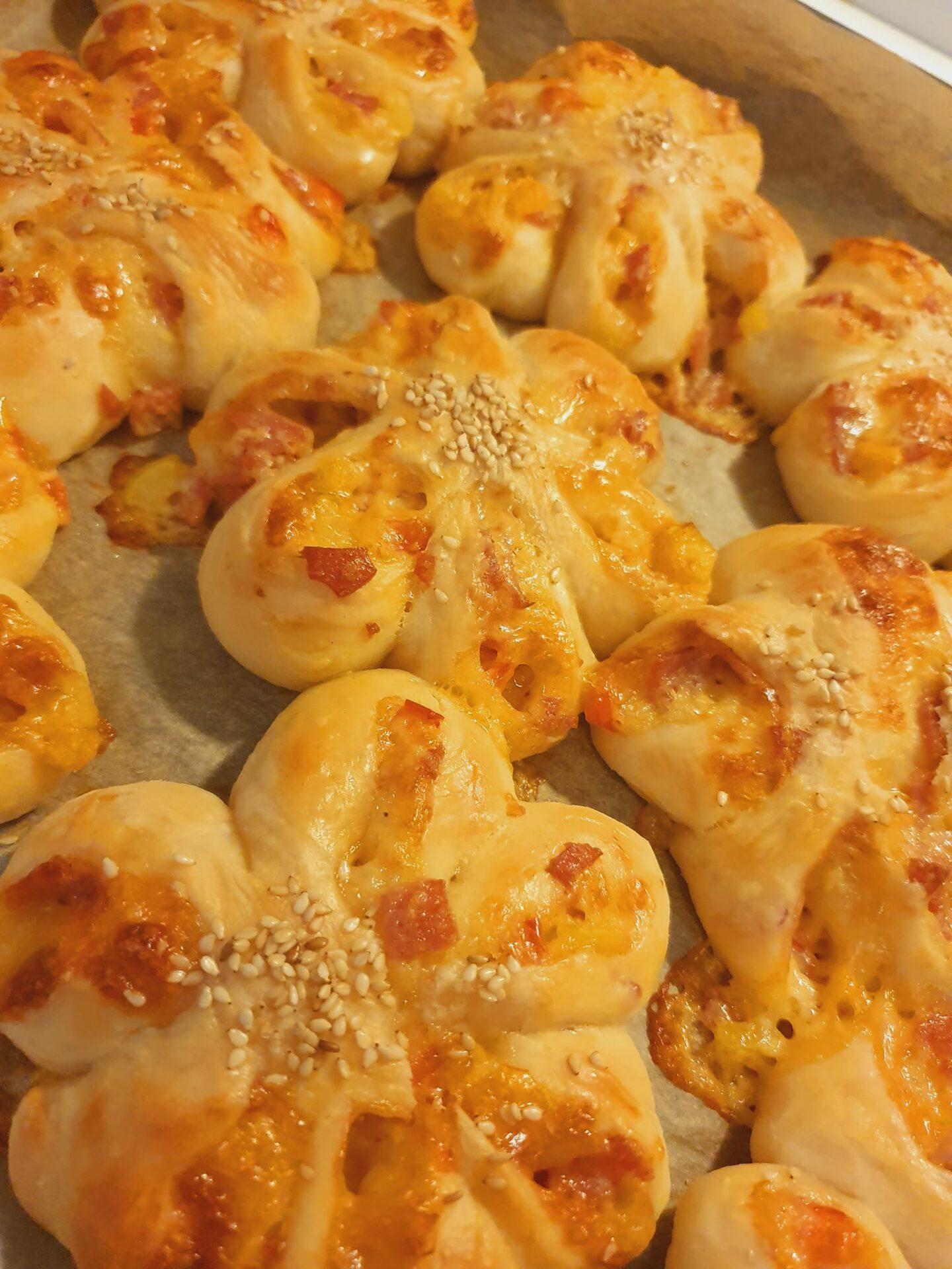 ζαμπονοπιτάκια-σε-σχήμα λουλούδι-συνταγή-