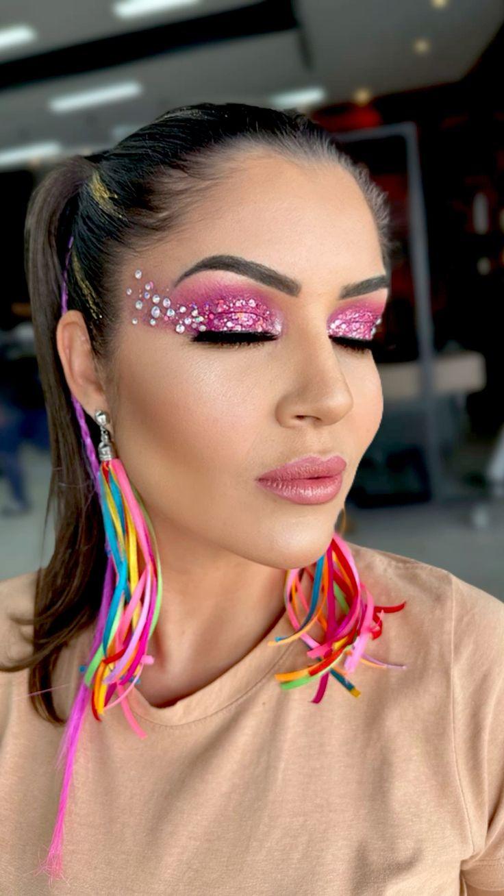 γκλίτερ-και-μικρές αλογοουρές-τις-Απόκριες-ιδέες- γκλίτερ-και-μικρές αλογοουρές-τις-Απόκριες-ιδέες-