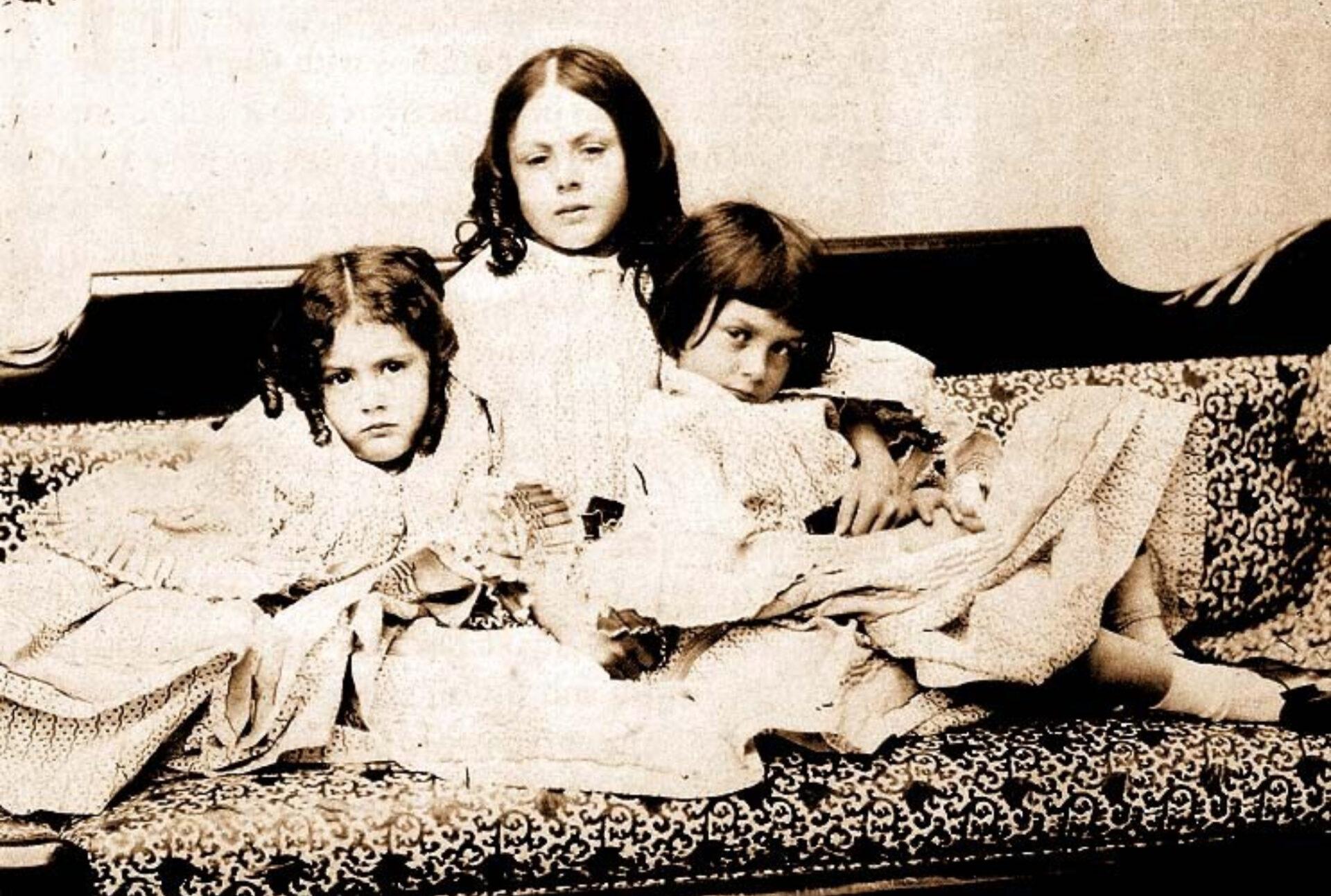 Η Αλίκη στη χώρα των θαυμάτων: Η σκοτεινή ιστορία πίσω από το αγαπημένο παραμύθι