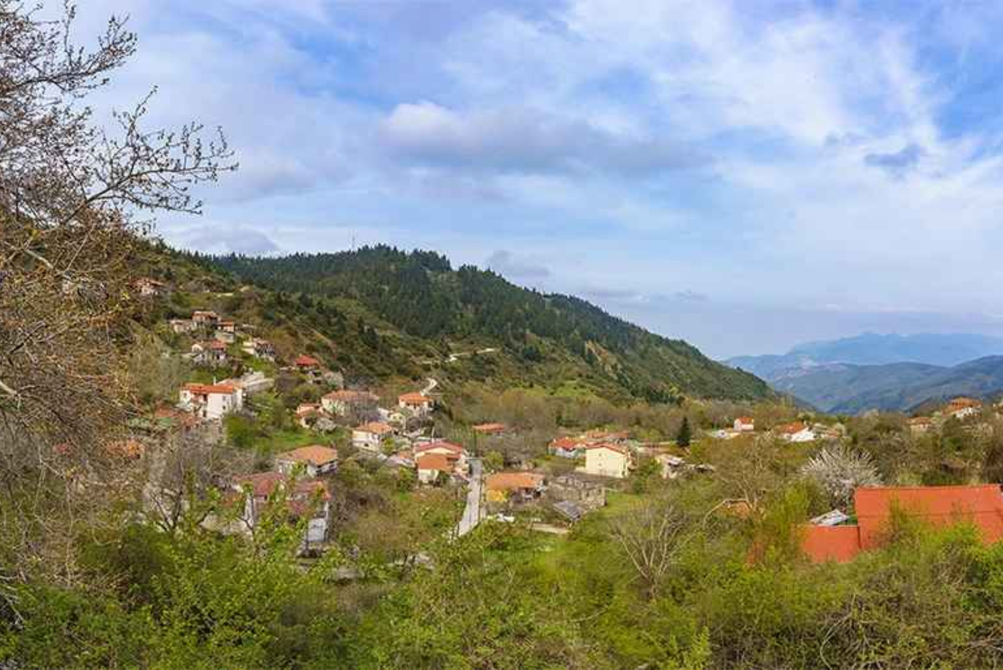 Παύλιανη: Το χωριό που μοιάζει βγαλμένο από παραμύθι και πρέπει να επισκεφθείς