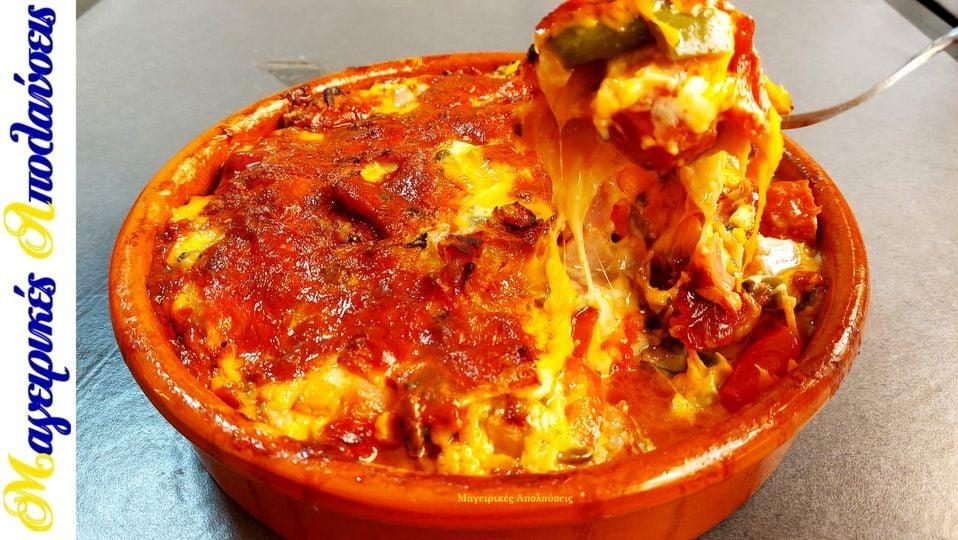 λουκάνικα-στο-πήλινο-με-τυριά-συνταγή- λουκάνικα-στο-πήλινο-με-τυριά-συνταγή-