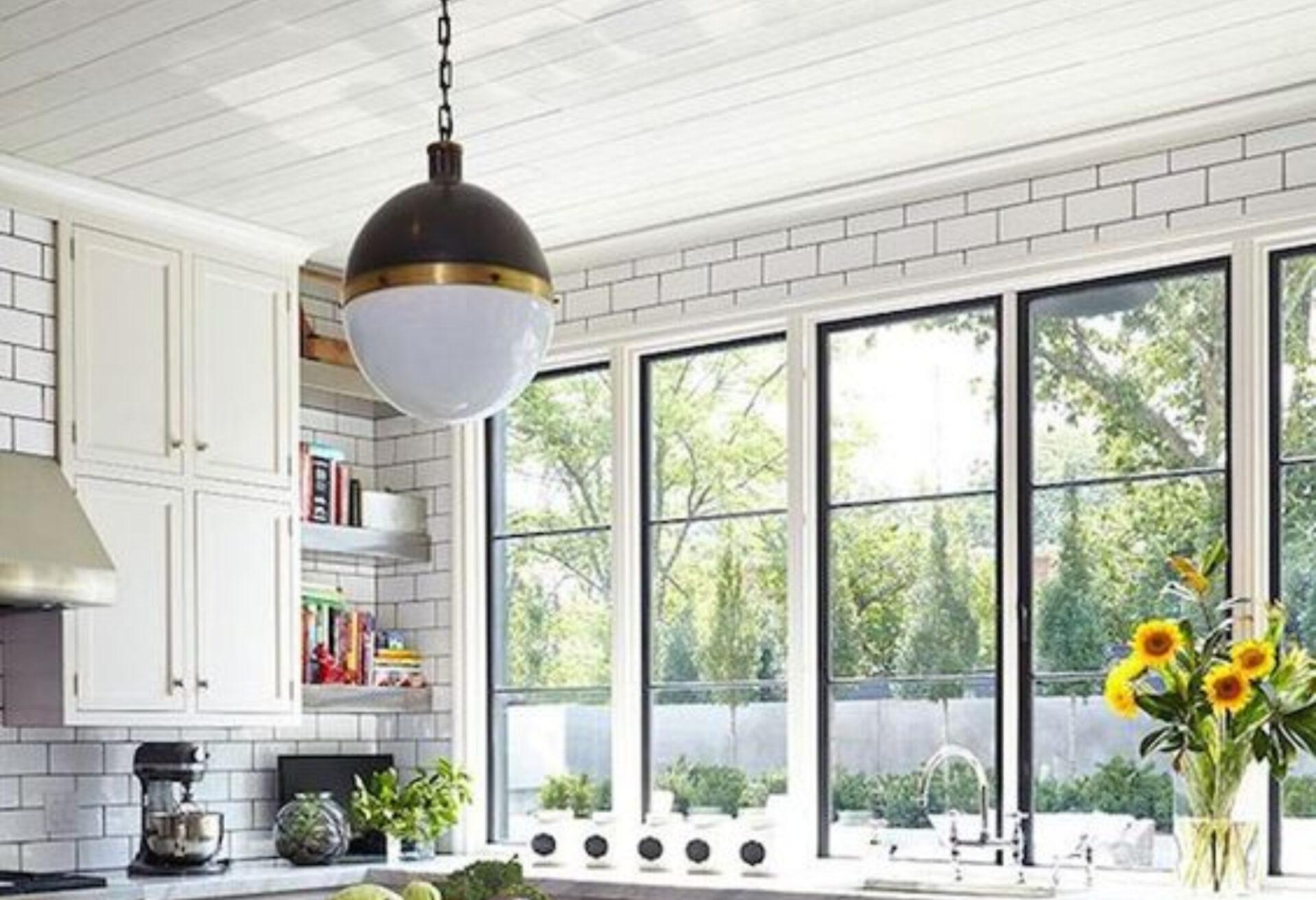 Μαύρα μυγάκια που πολλαπλασιάζονται συνεχώς σπίτι: Δείτε πως να τα διώξετε οριστικά