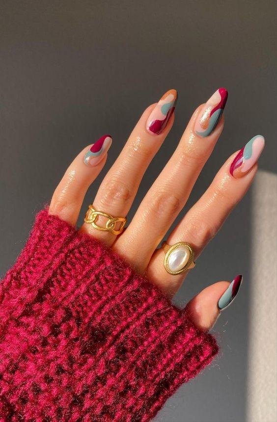 πολύχρωμα-νύχια-τον-Μάρτιο 2024-ιδέες-