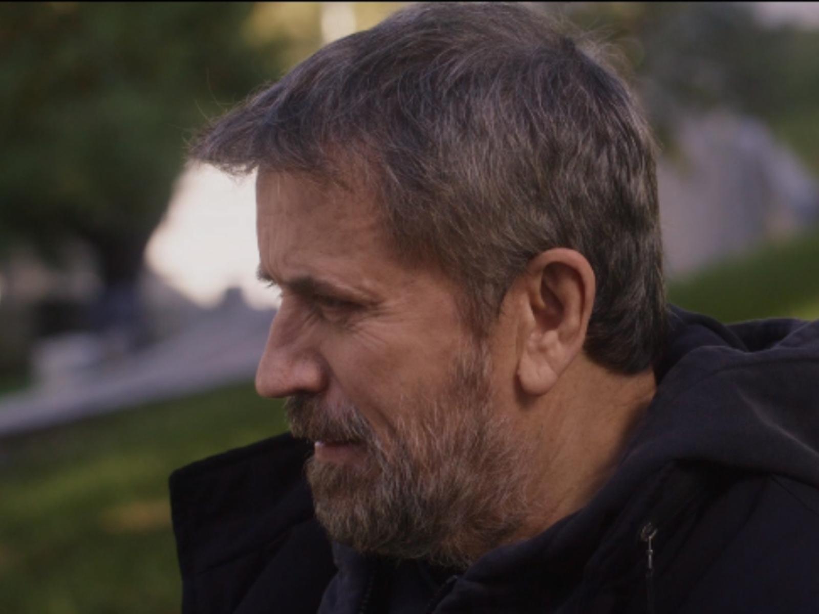 Κάνε ότι κοιμάσαι-Νικόλας-