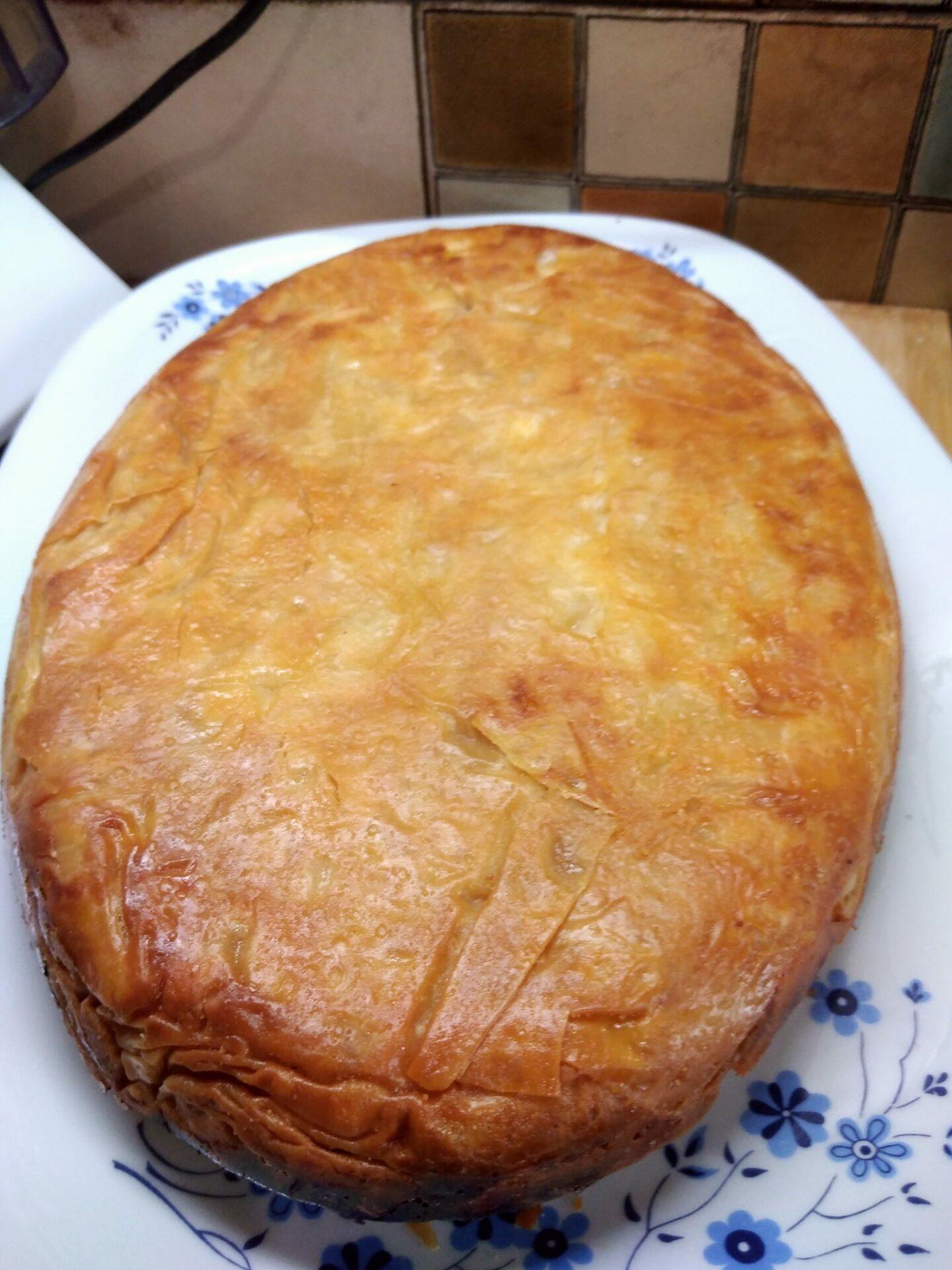 μακαρονόπιτα-με-χωριάτικο φύλλο-συνταγή-