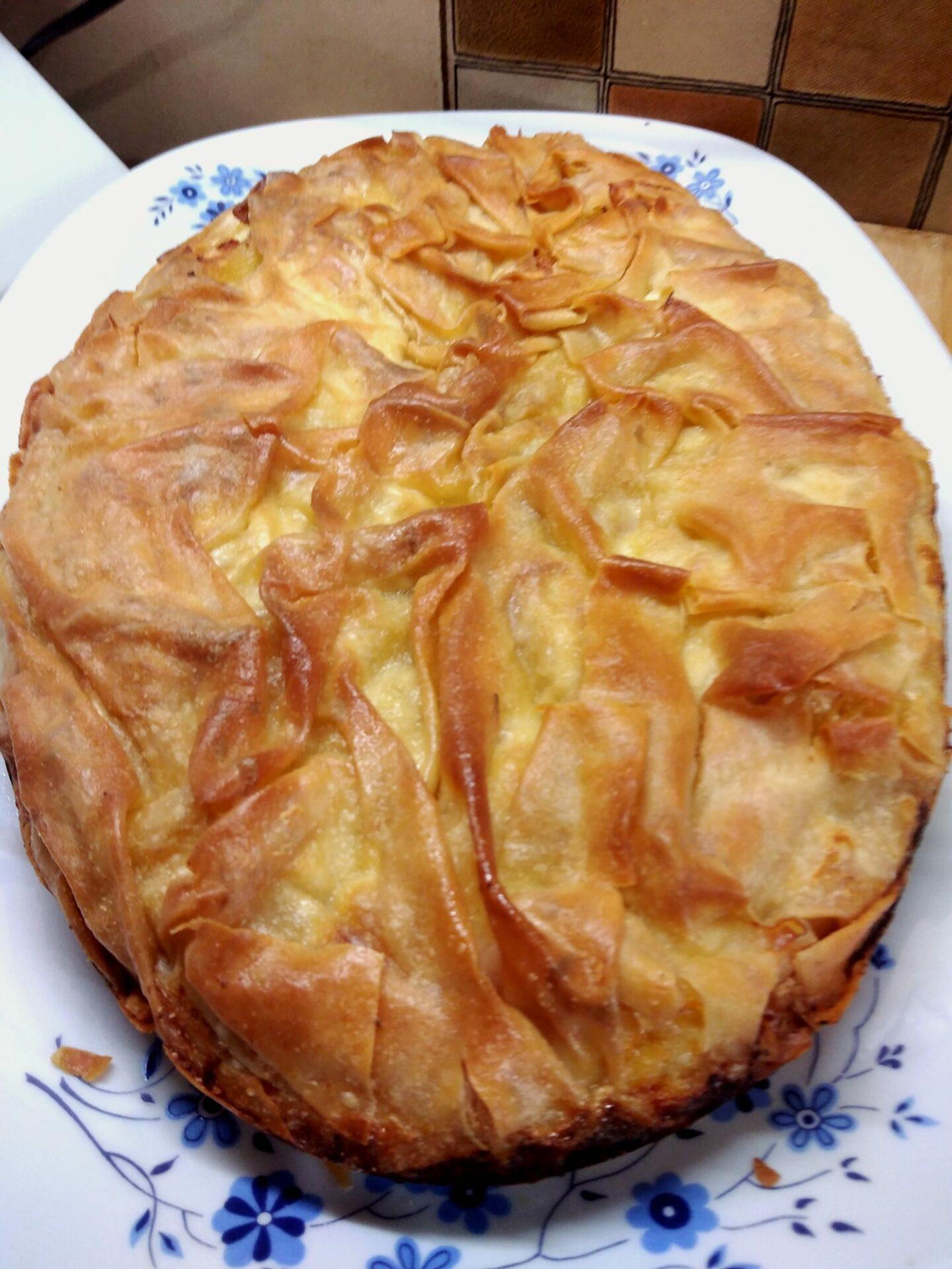 μακαρονόπιτα-με-χωριάτικο φύλλο-συνταγή-