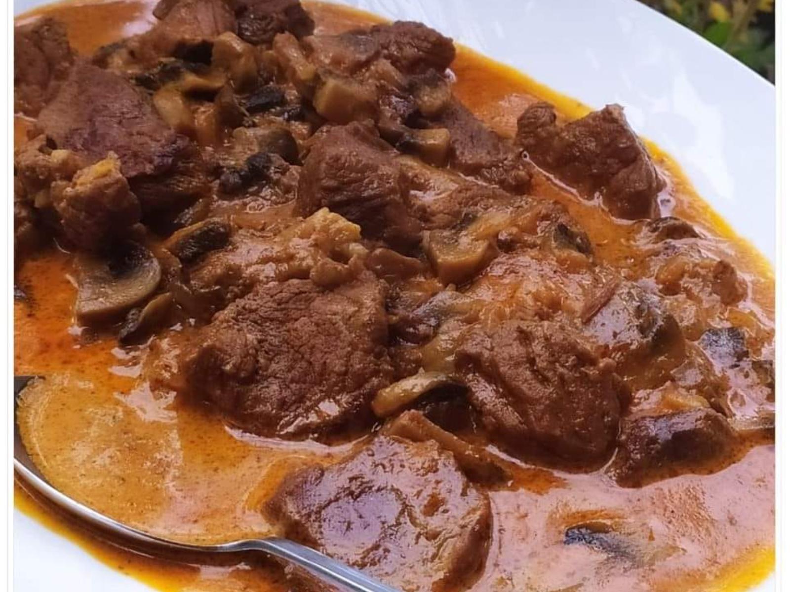 κρασάτο-μοσχαράκι-με-κρέμα γάλακτος-συνταγή- κρασάτο-μοσχαράκι-με-κρέμα γάλακτος-συνταγή-