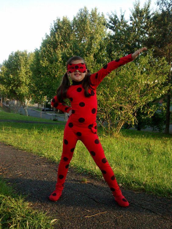 Στολή-Ladybug-για-τα-παιδιά-DIY-ιδέες-οδηγίες-βήμα βήμα-