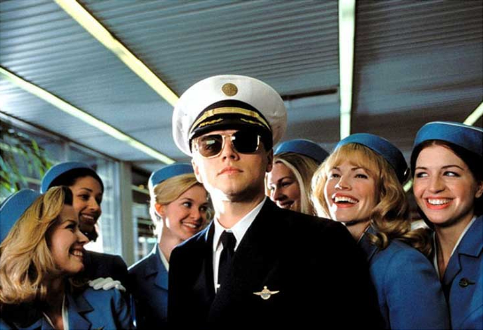 Catch Me If You Can: Ο απατεώνας Frank Abagnale Jr που ταξίδευε με ψεύτικα έγγραφα έκλεβε τεράστια ποσά και τον υποδύθηκε ο Leonardo DiCaprio 