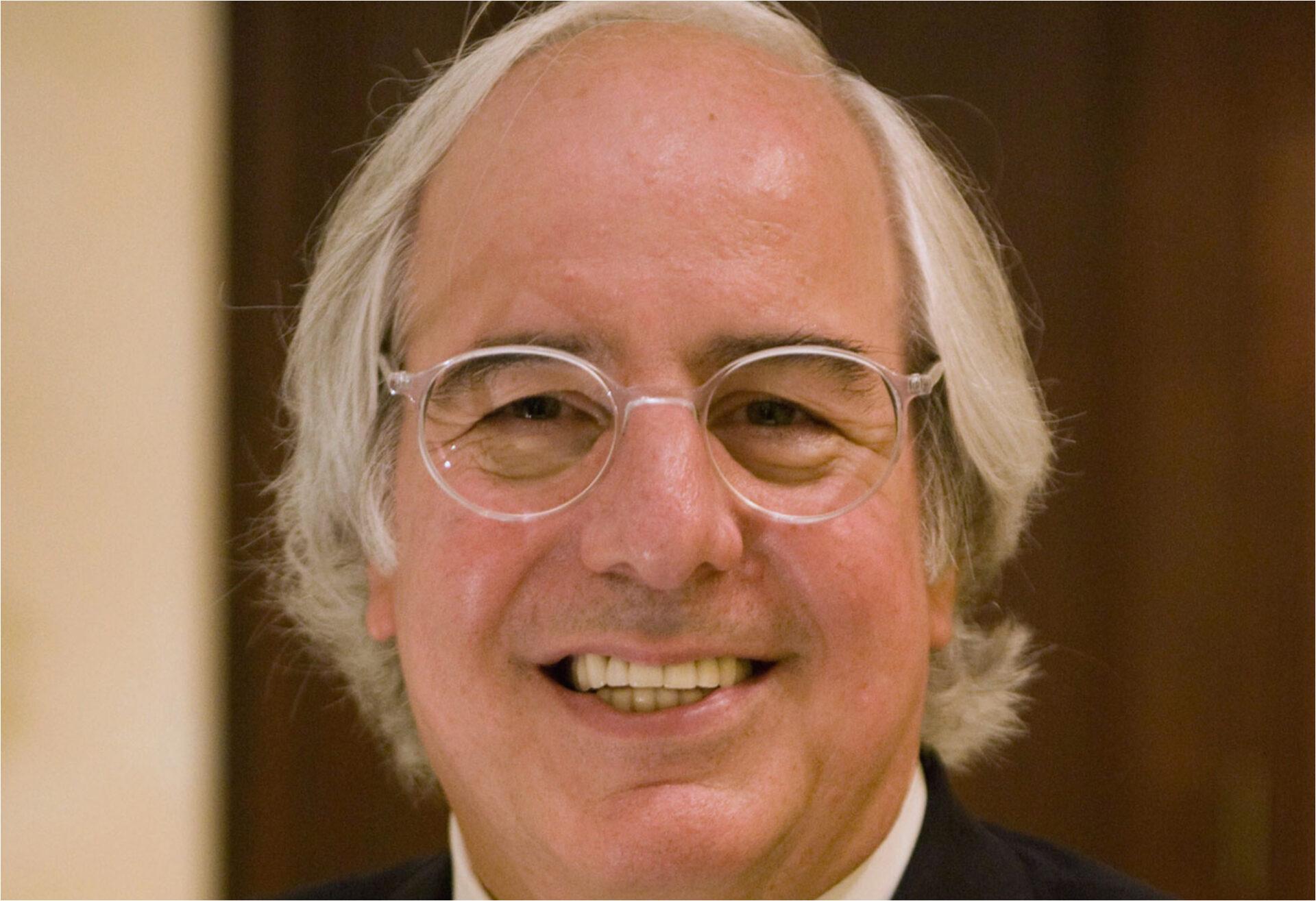 Catch Me If You Can: Ο απατεώνας Frank Abagnale Jr που ταξίδευε με ψεύτικα έγγραφα έκλεβε τεράστια ποσά και τον υποδύθηκε ο Leonardo DiCaprio 