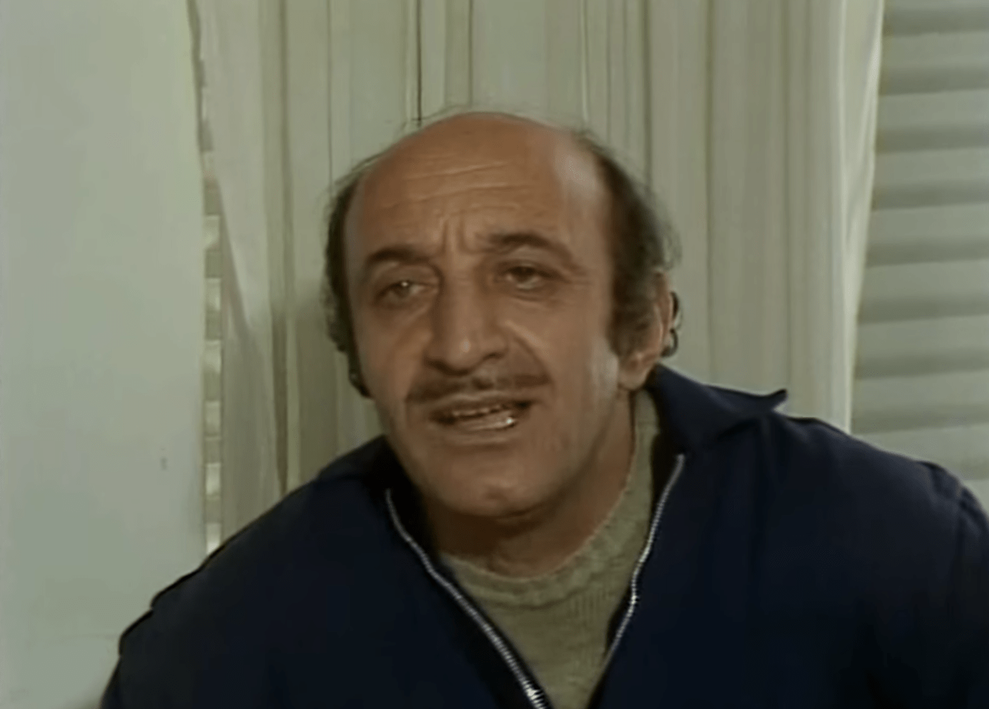 Ήταν σίγουρα Κλασσική περίπτωση κωμικού ηθοποιού : Οι απιστίες στη σύζυγό του, η φροντίδα στα 2 ανάπηρα αδέρφια του και η απεργία πείνας