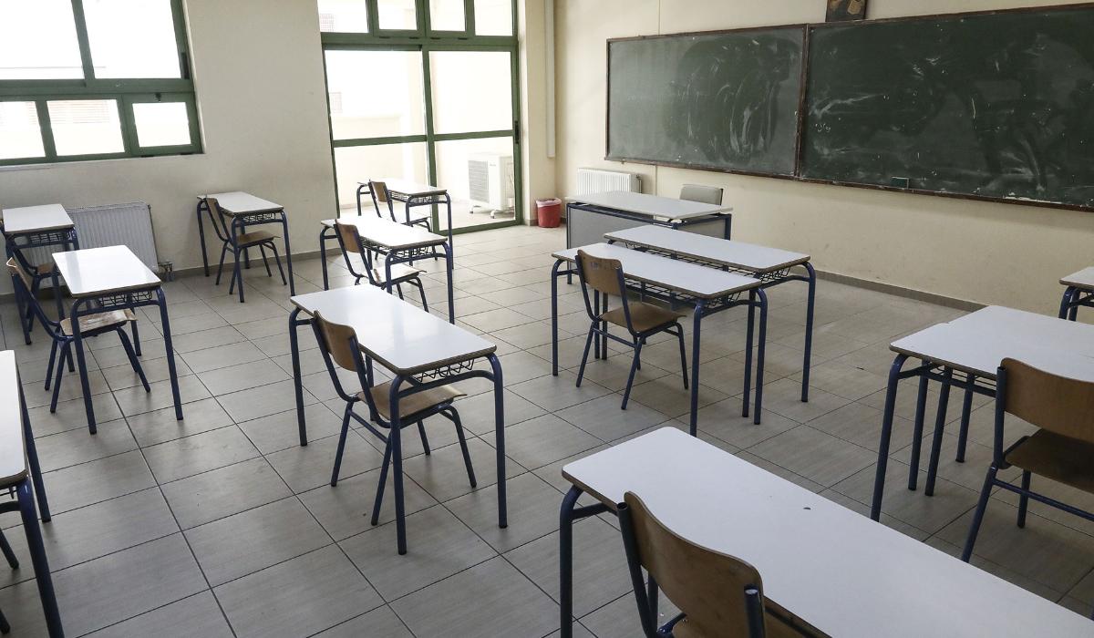 Σχολεία 2024 : Νέο όριο απουσιών – Στις πόσες μένουν πλέον οι μαθητές