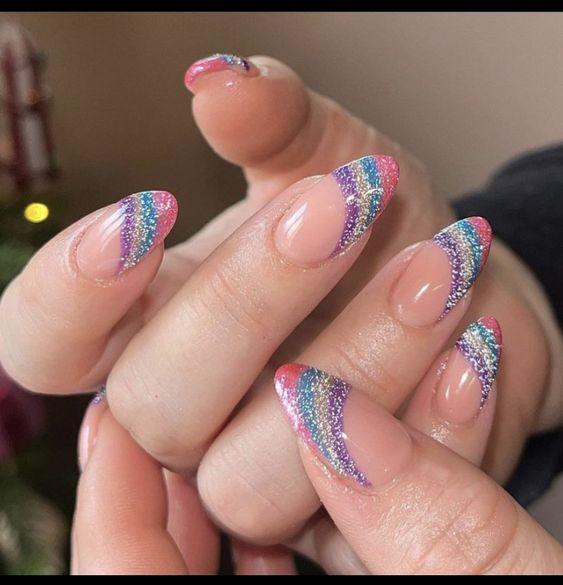 νύχια-ουράνιο τόξο-με-γκλίτερ-ιδέες-