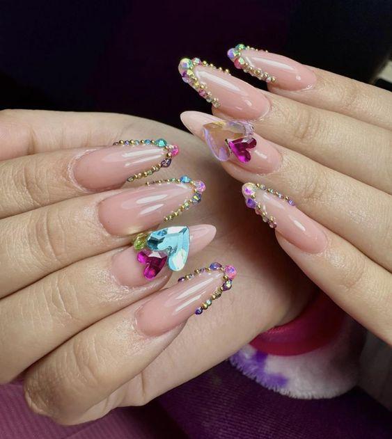 πετράδια-στα-αποκριάτικα νύχια-ιδέες-