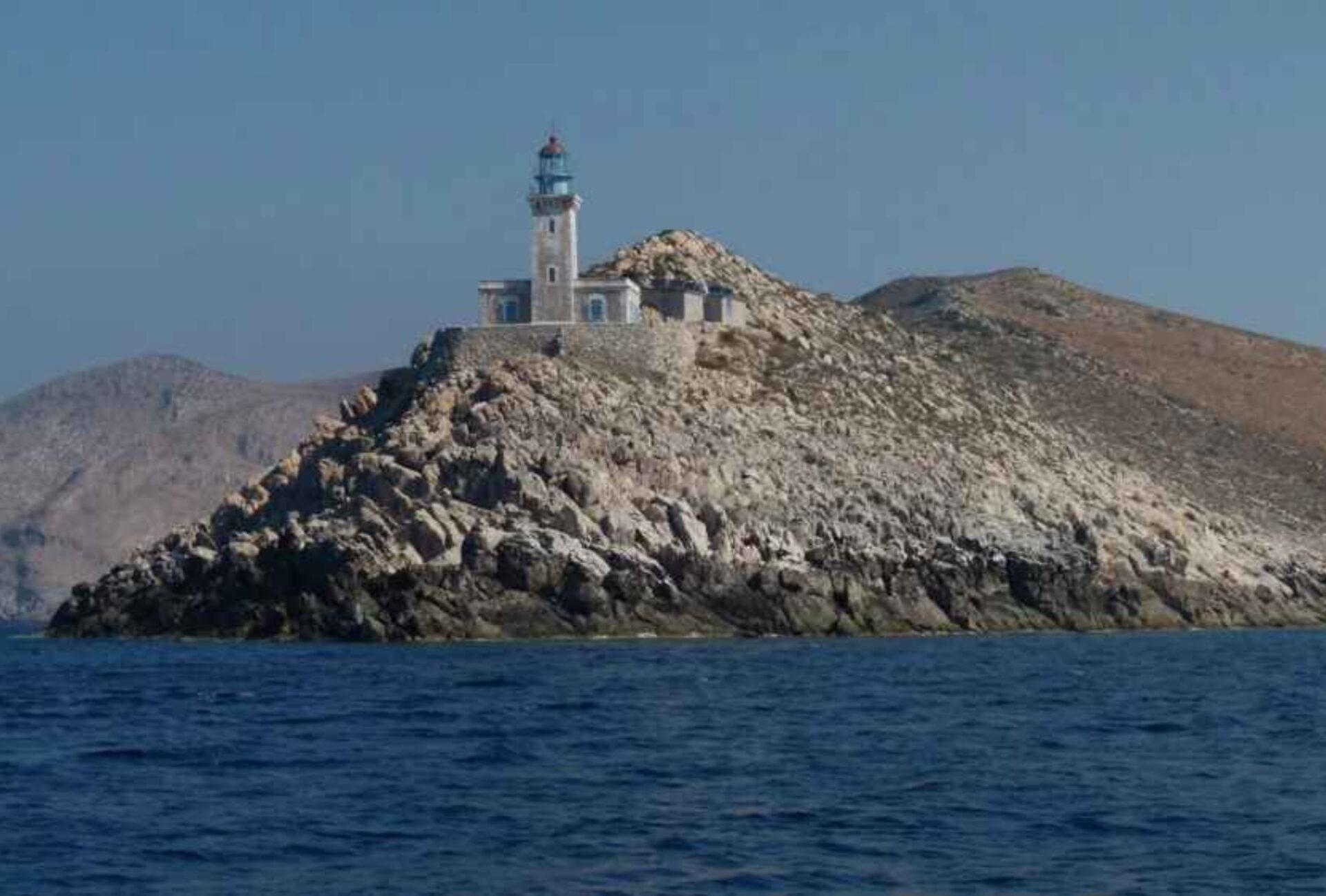 Ταίναρο: Ένα ταξίδι στην πύλη του κάτω κόσμου τα ρωμαϊκά λουτρά και τον επιβλητικό φάρο στη μυθική άκρη των Βαλκανίων