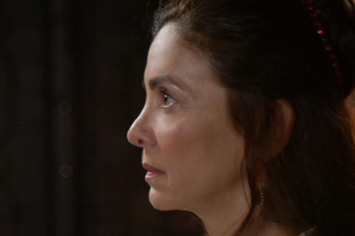 Η Μάγισσα: Η Ρηνιώ τρελαίνει την Δαμιανή- Ο Αντρέι είναι ο πραγματικος καπετάνιος μάνα