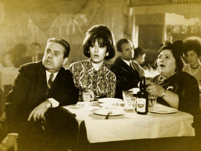 Η τηλεοπτική μαμά του Αλέκου Αλεξανδράκη, η εγκατάλειψη, η απομάκρυνση από τα φώτα και το τέλος