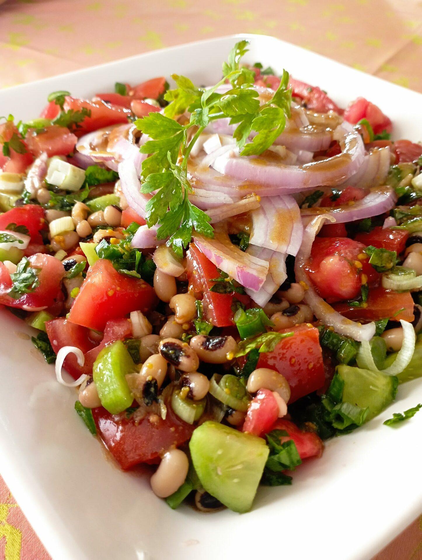 σαρακοστιανή-σαλάτα-με-μαυρομάτικα-συνταγή- σαρακοστιανή-σαλάτα-με-μαυρομάτικα-συνταγή-