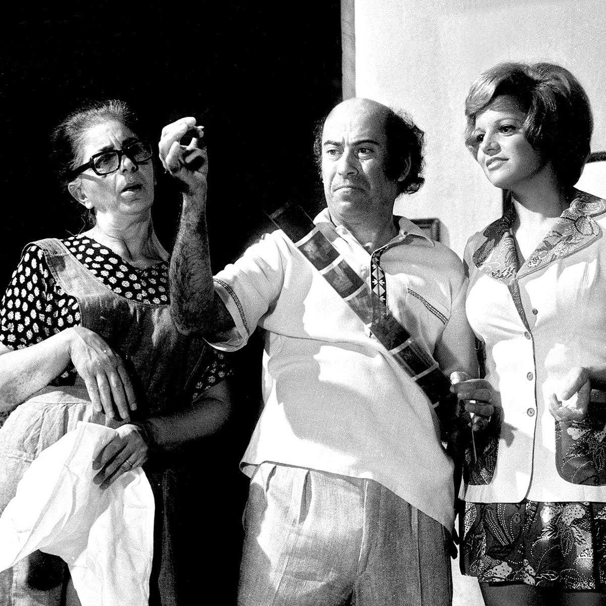 Ατακάρες χωρίς τέλος : Η αγαπημένη ηθοποιός και «γιαγιά» όλης της Ελλάδας – Η πολύχρονη καριέρα στο θέατρο και τον κινηματογράφο και η αναγνώριση στο τέλος