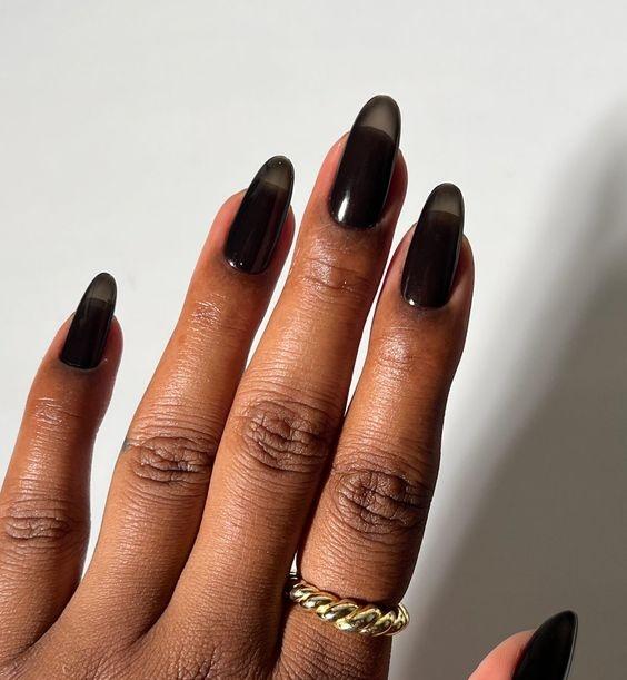 sheer nails-την-Άνοιξη 2024-τάσεις 2024-ιδέες-