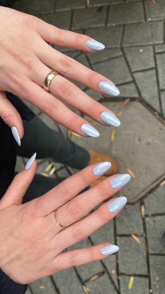 γαλάζια νύχια-την-Άνοιξη 2024-τάσεις 2024-ιδέες-