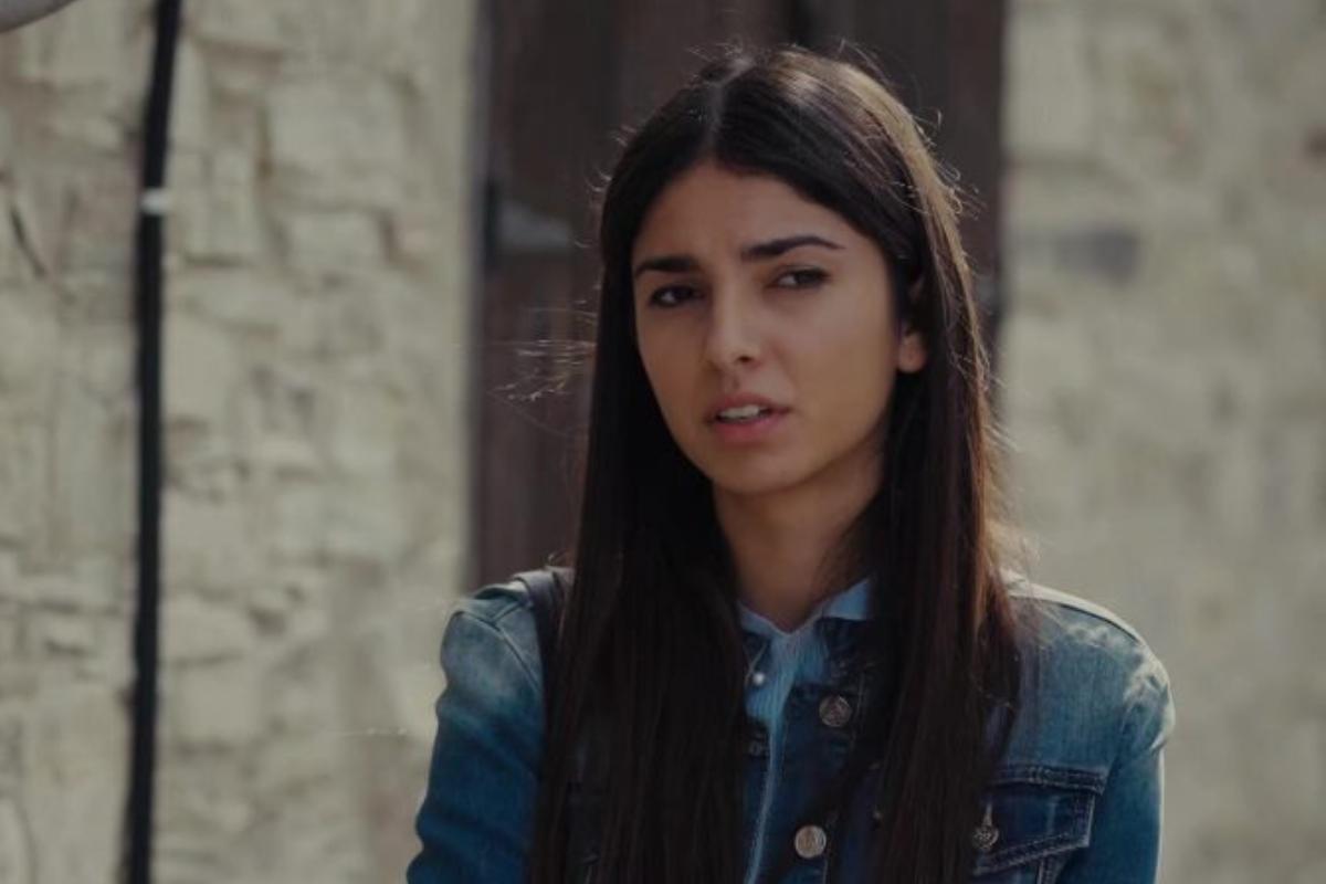 Η Γη της Ελιάς-Βασιλική- Η Γη της Ελιάς-Βασιλική-