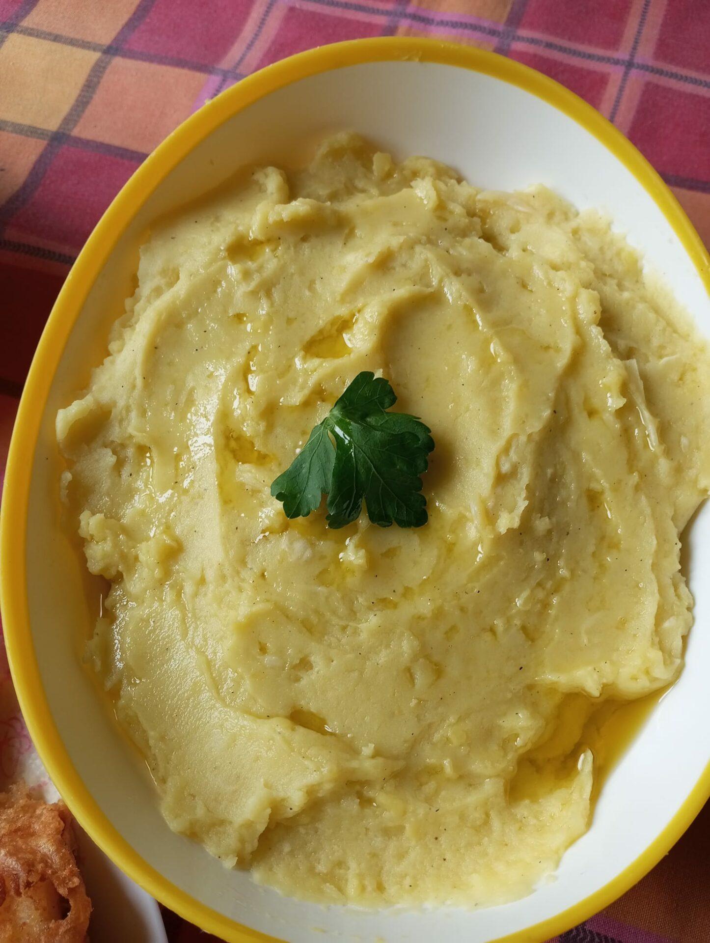 σκορδαλιά-με-πατάτα-για-25η Μαρτίου-συνταγή-