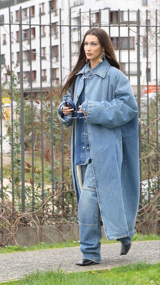 ιδέες-για-total denim looks-την-Άνοιξη 2024-