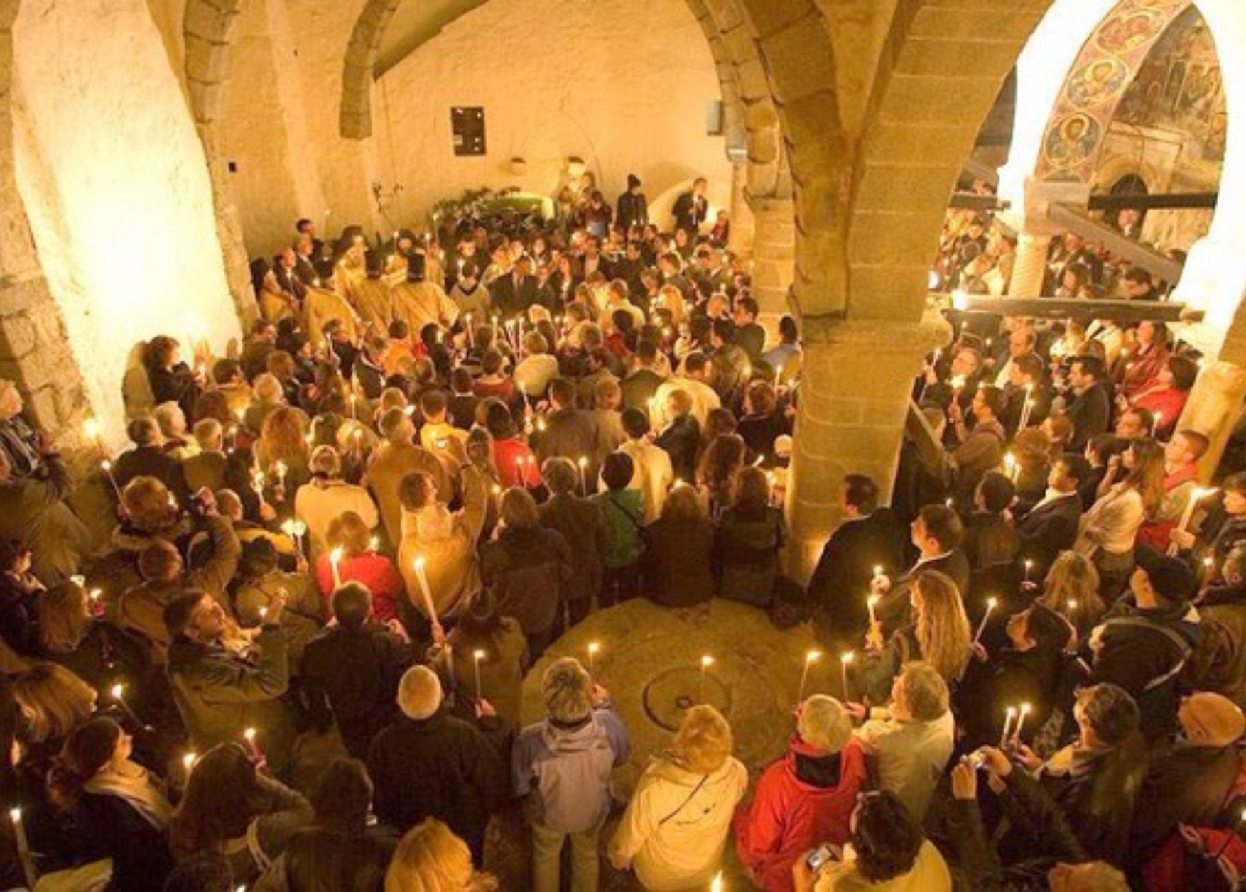 Πάσχα στη Ρόδο: Αναπαράσταση των Παθών του Χριστού και το έθιμο των «Βουρνών» αναβιώνουν στο νησί των ιπποτών