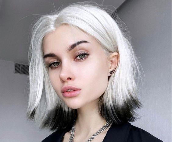 λευκά-μαλλιά-με-μαύρες άκρες-ιδέες-