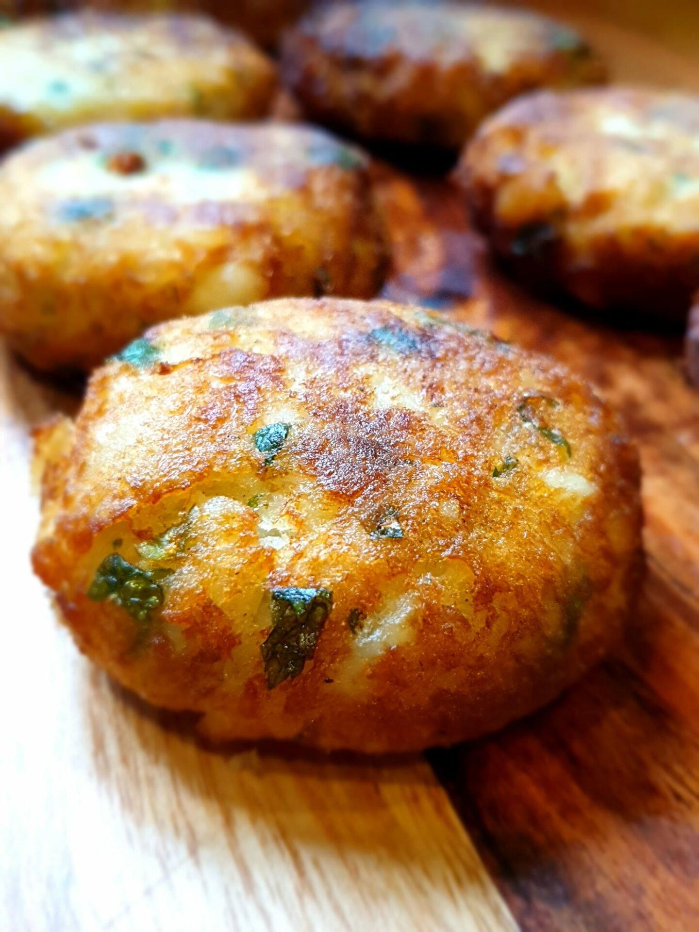 μπιφτέκια-μπακαλιάρου-συνταγή- μπιφτέκια-μπακαλιάρου-συνταγή-