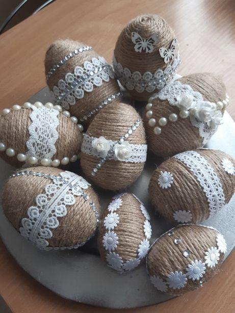 αυγά-με-δαντέλα-και-υφάσματα-Πάσχα 2024-τάσεις-στη-Πασχαλινή διακόσμηση-και-στα-Πασχαλινά αυγά-ιδέες-