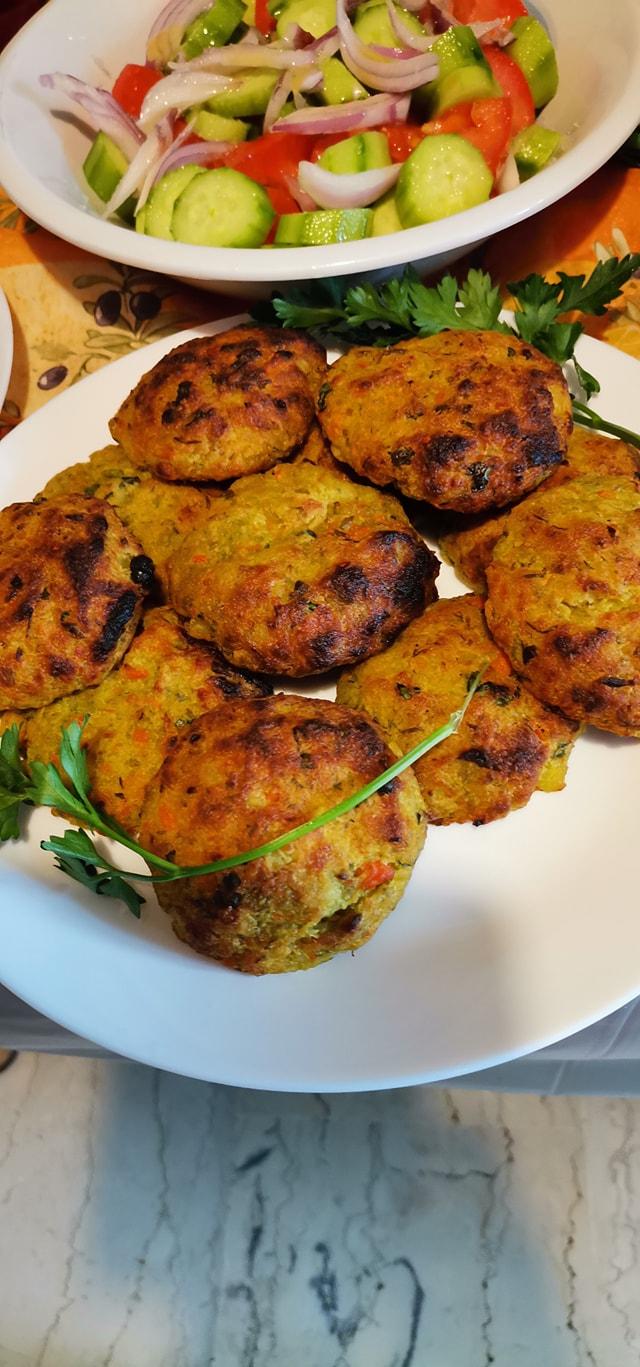 μπιφτέκια-λαχανικών-της-Βέφας Αλεξιάδου-συνταγή-