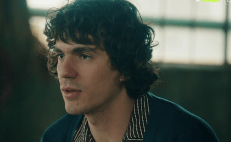 Το Ναυάγιο: Η Λίνα σώζει την ζωή του Μάκη