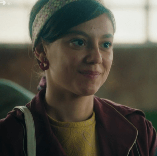 Το Ναυάγιο: Η Λίνα σώζει την ζωή του Μάκη