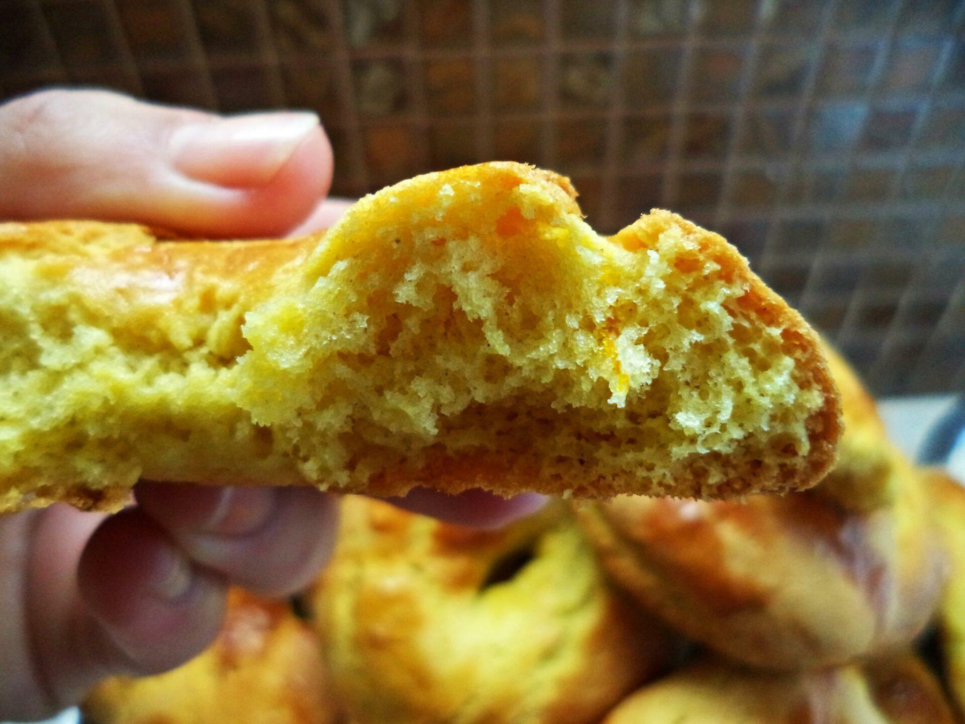 Πασχαλινά-κουλουράκια-με-αμμωνία-συνταγή-